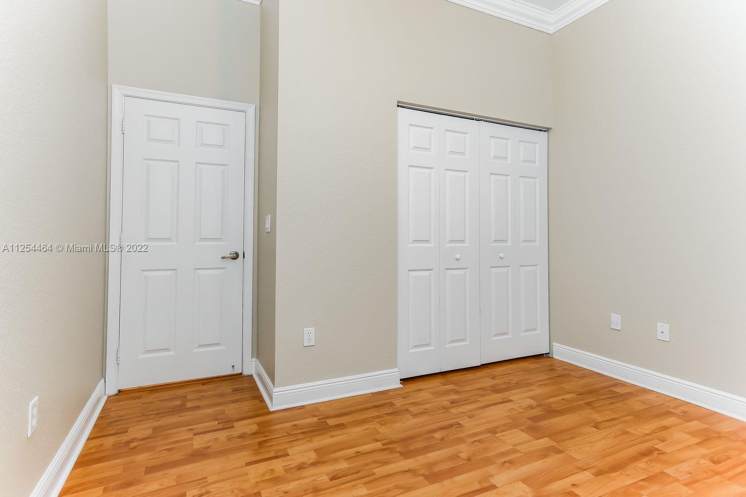 TOWNGATE - Residential Lease