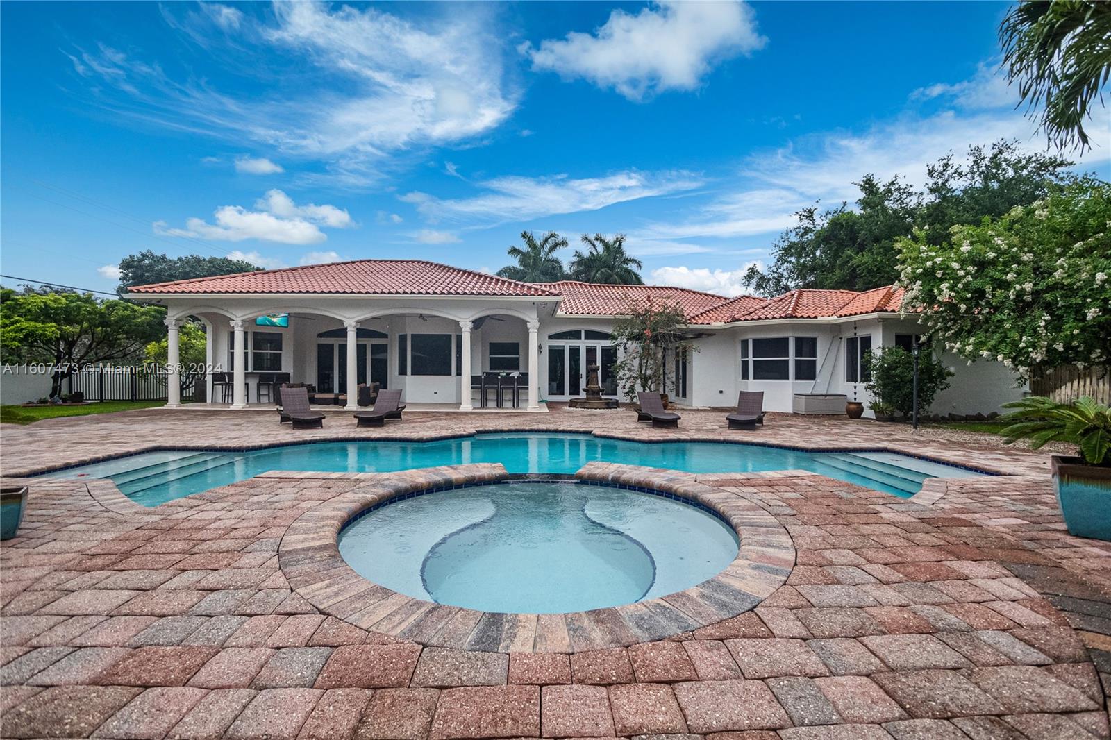 NUTMEG ESTATES - Residential