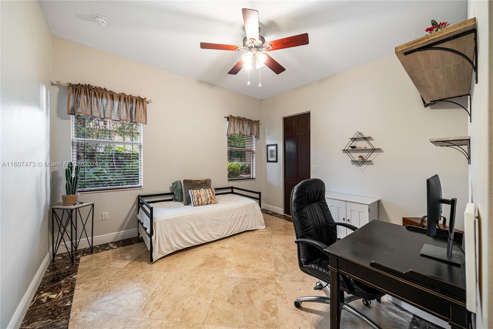 NUTMEG ESTATES - Residential