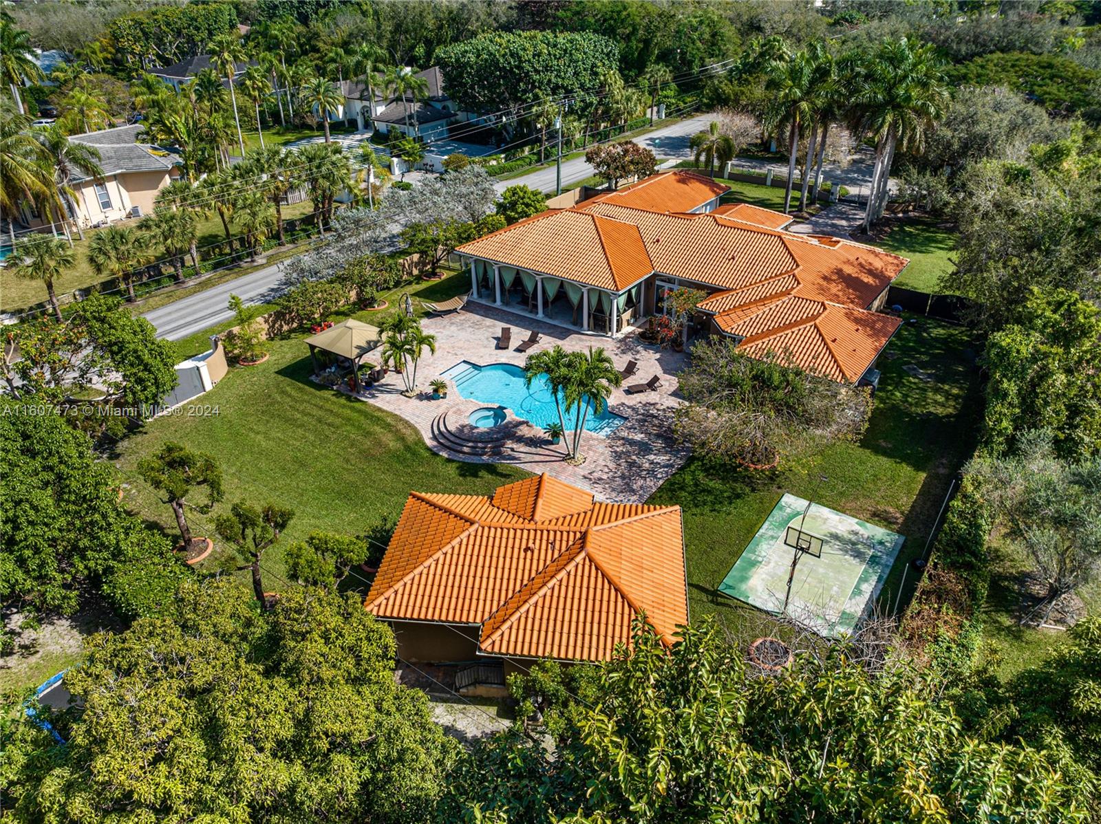 NUTMEG ESTATES - Residential