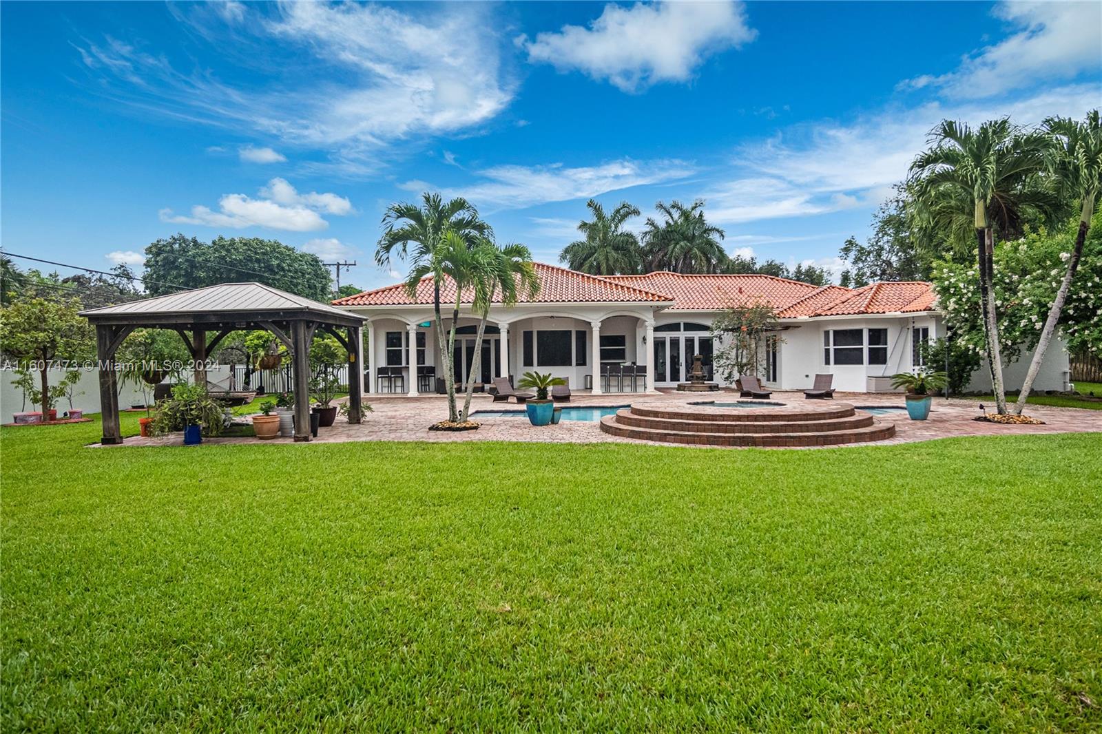 NUTMEG ESTATES - Residential