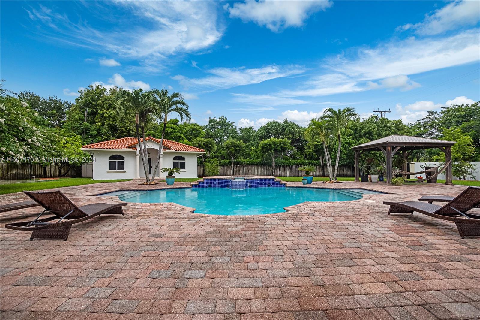 NUTMEG ESTATES - Residential