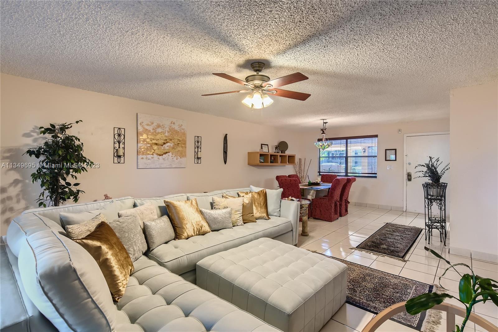 SUMMERTREE VILG CALIF CL - Residential