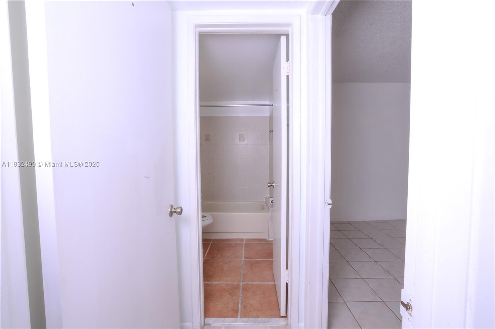 8873 Fontainebleau Blvd 207B