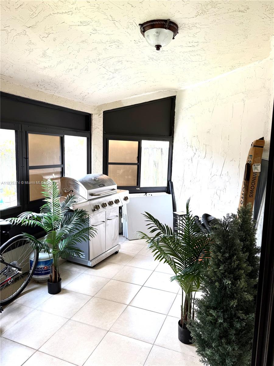 9665 Golf State Park Cir