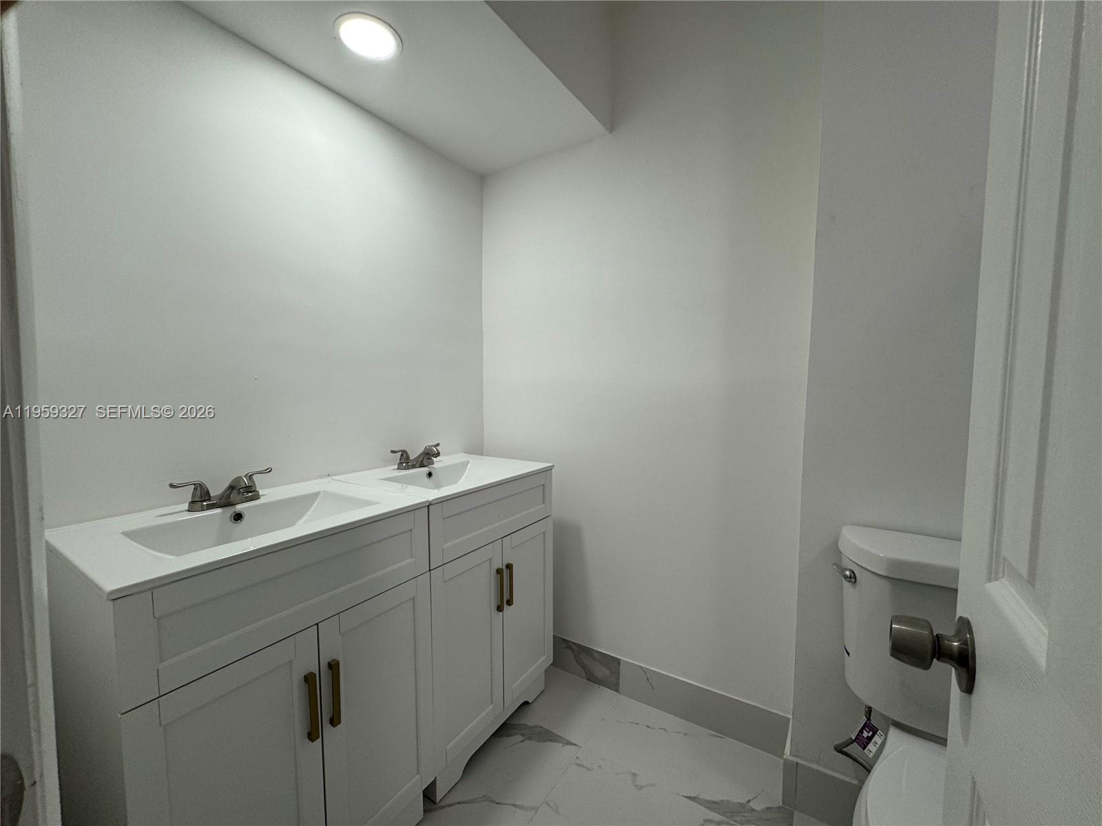 COASTAL GARDEN CONDO - Residential