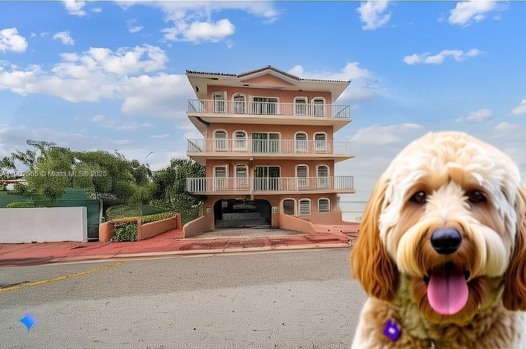 MEDITERRANEAN CONDO - Residential