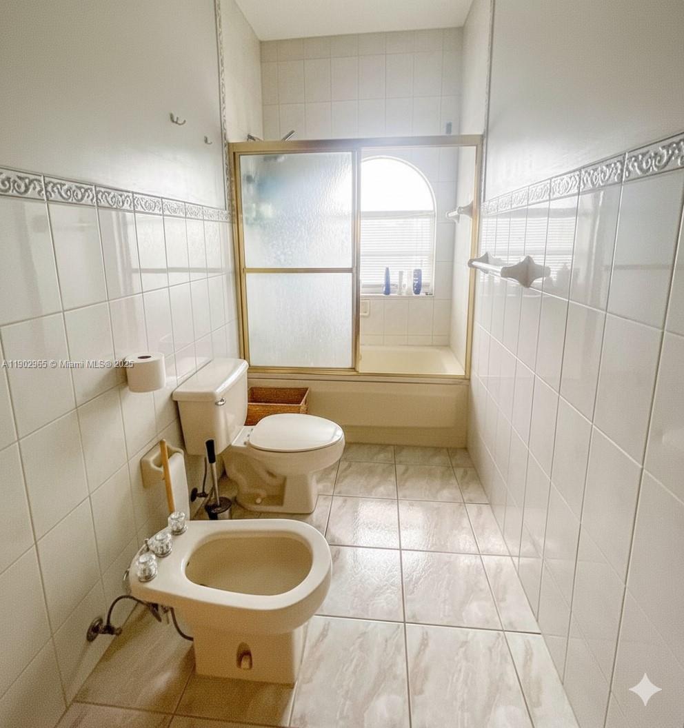 MEDITERRANEAN CONDO - Residential