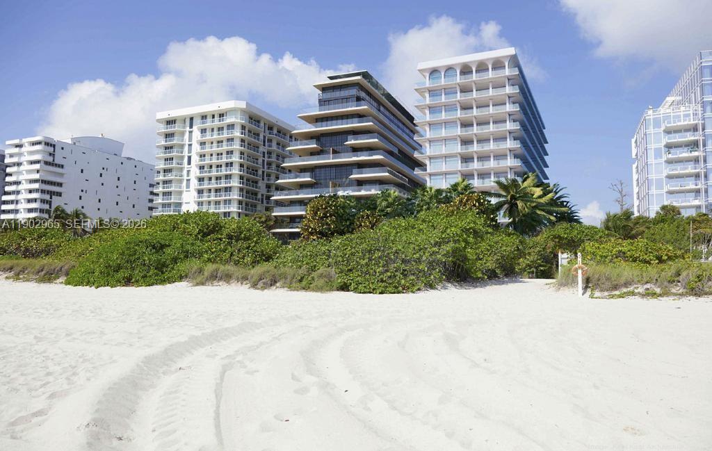 MEDITERRANEAN CONDO - Residential