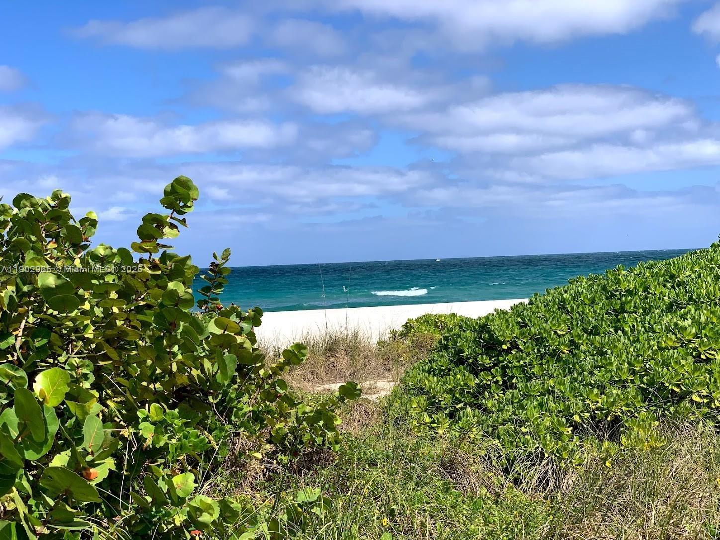 MEDITERRANEAN CONDO - Residential