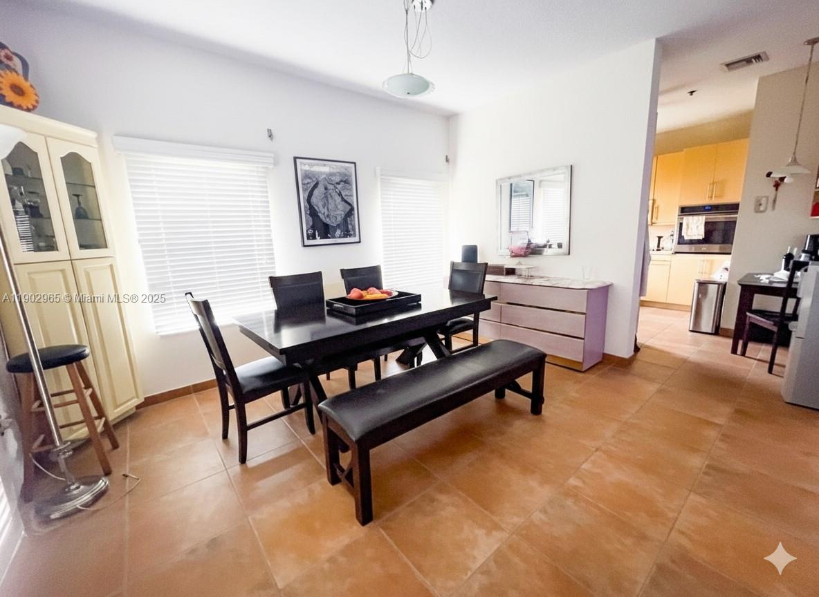 MEDITERRANEAN CONDO - Residential