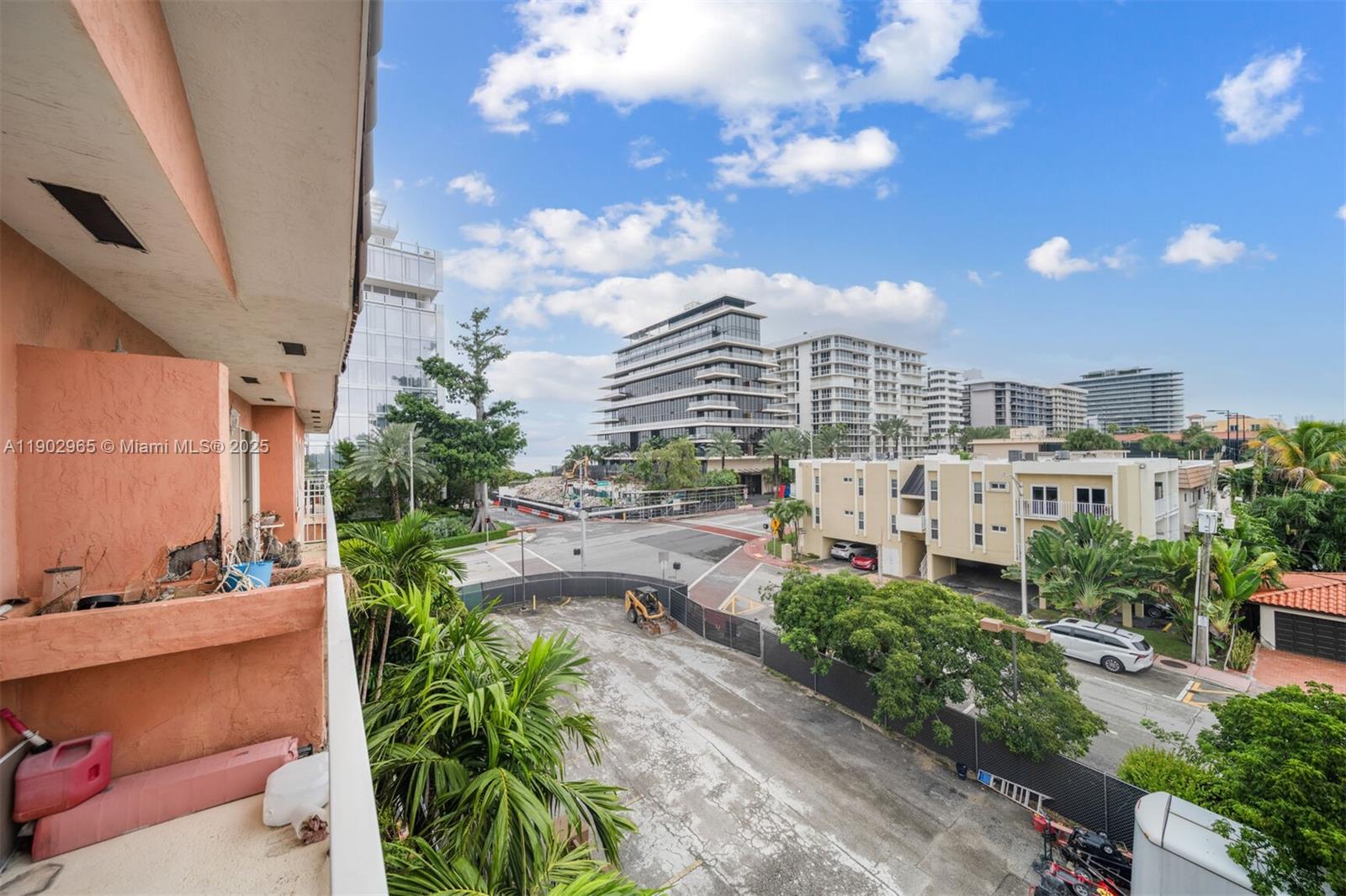 MEDITERRANEAN CONDO - Residential