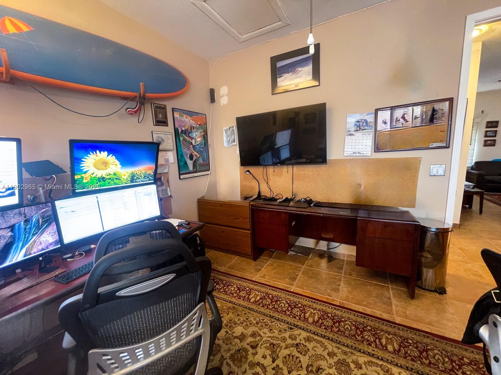 MEDITERRANEAN CONDO - Residential