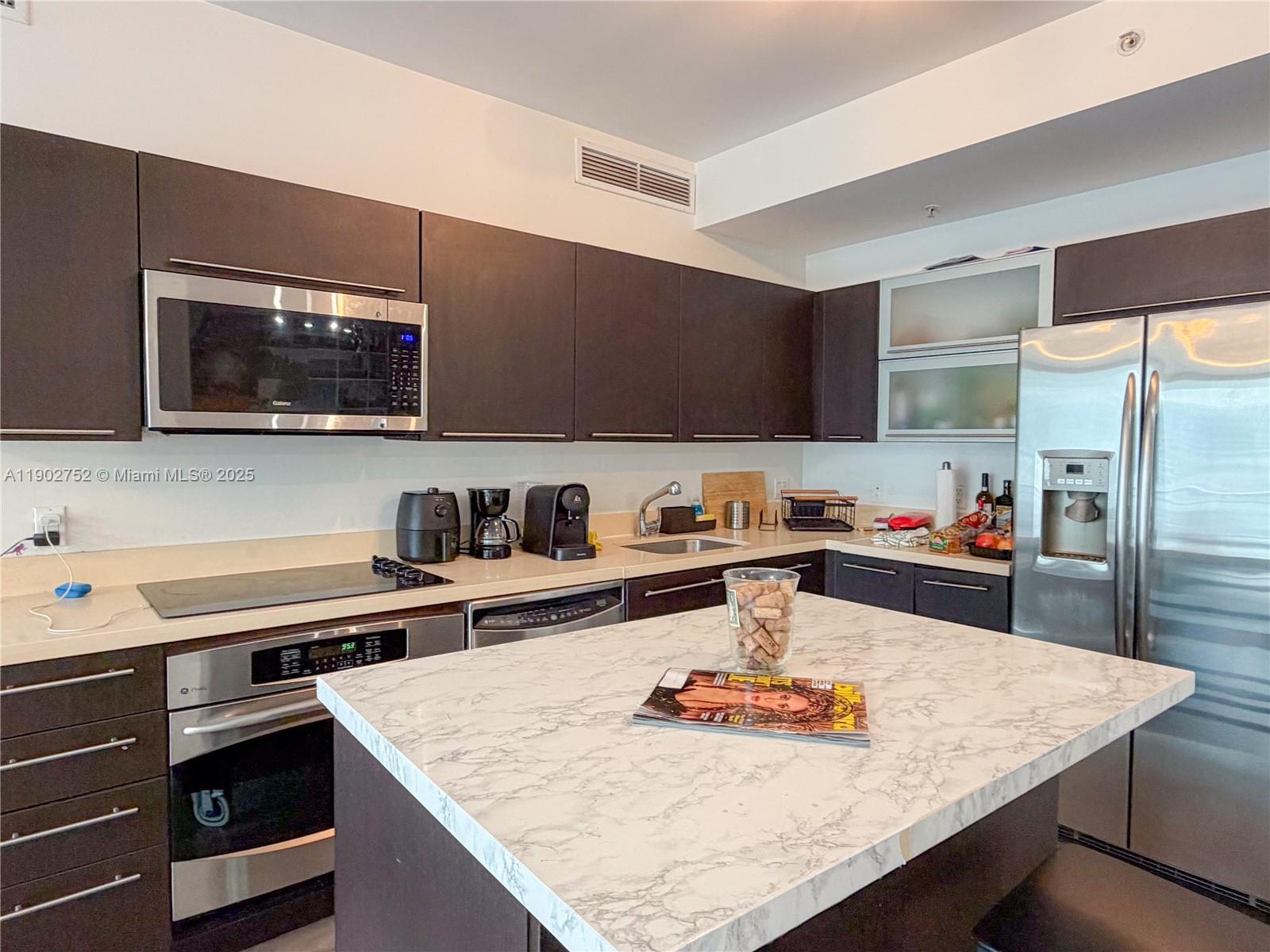 IVY CONDO - Residential Lease