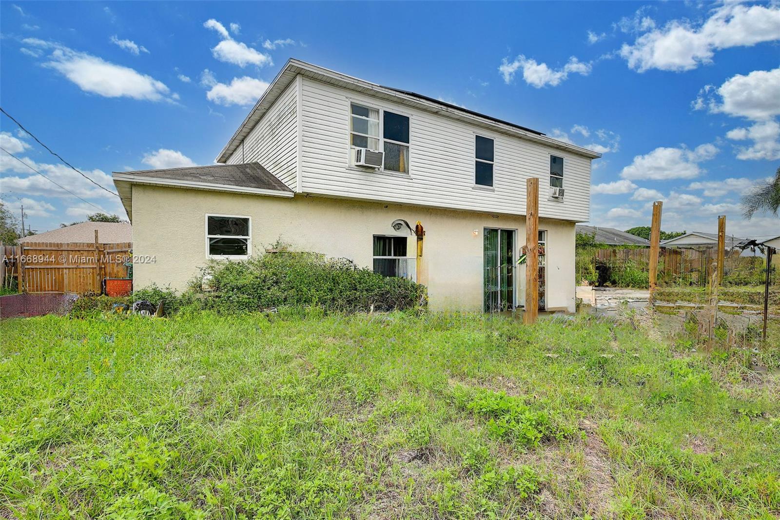 PORT ST LUCIE SECTION 9 - Residential