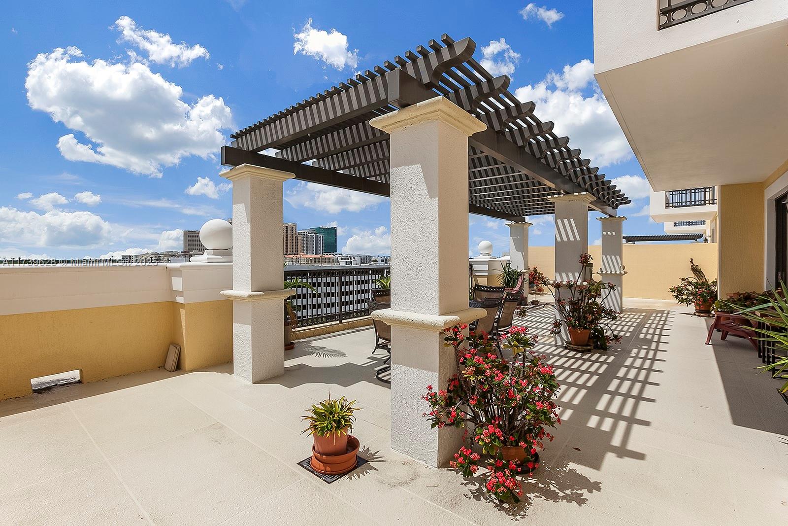 8395 Sw 73rd Ave 604, Miami, Broward County, Florida - 2 Bedrooms  
2 Bathrooms - 