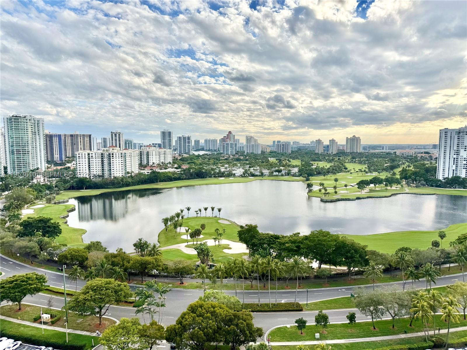 FLAMENCO CONDO TOWER I - Residential