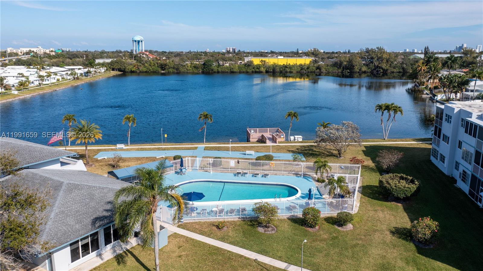 SHERIDAN LAKES CONDO APTS - Residential