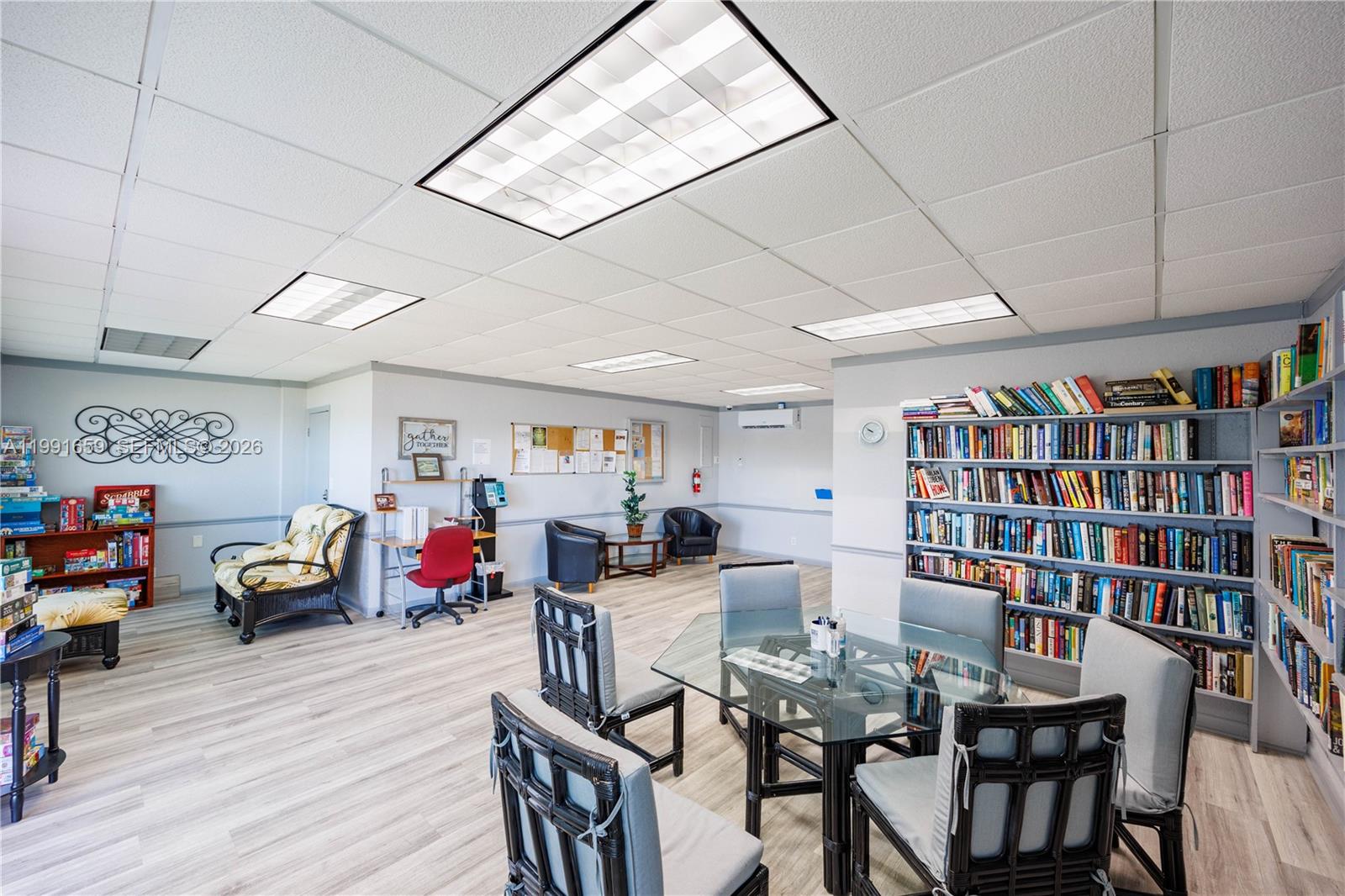 SHERIDAN LAKES CONDO APTS - Residential