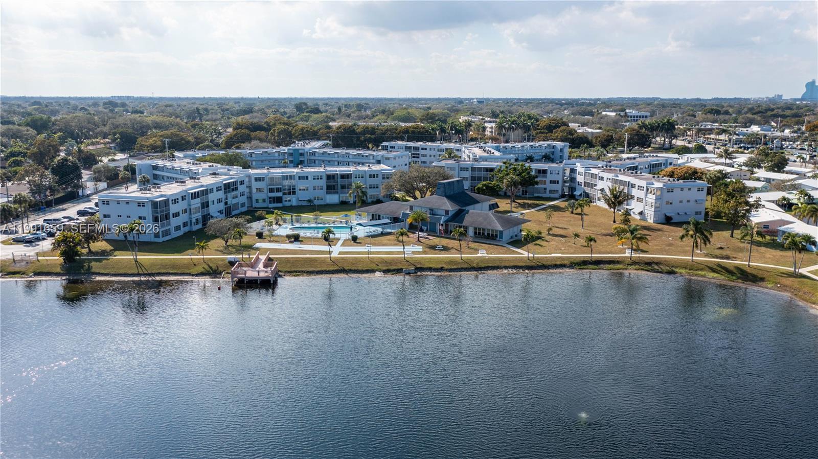 SHERIDAN LAKES CONDO APTS - Residential