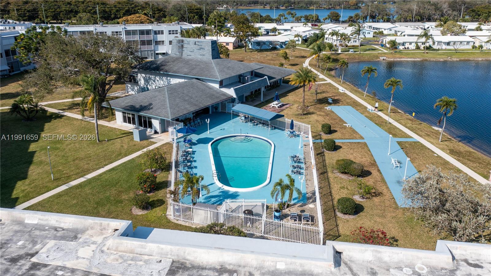 SHERIDAN LAKES CONDO APTS - Residential