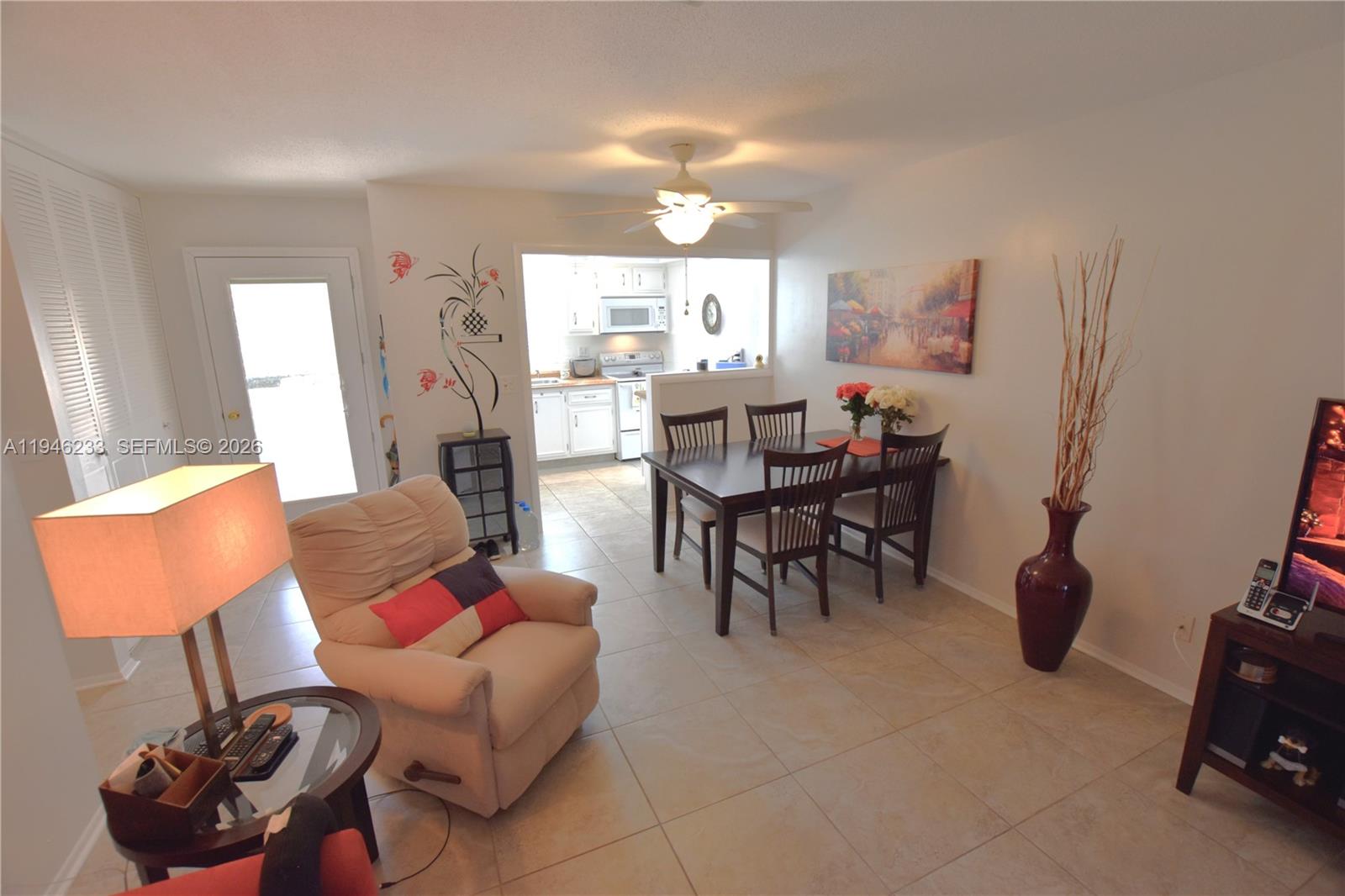 CRESTHAVEN VILLAS CONDO 1 - Residential