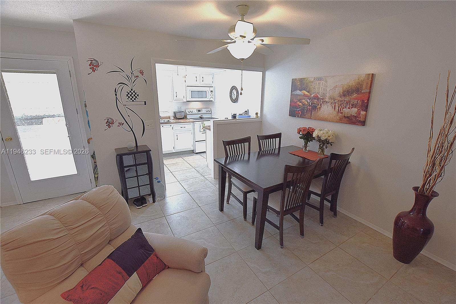 CRESTHAVEN VILLAS CONDO 1 - Residential