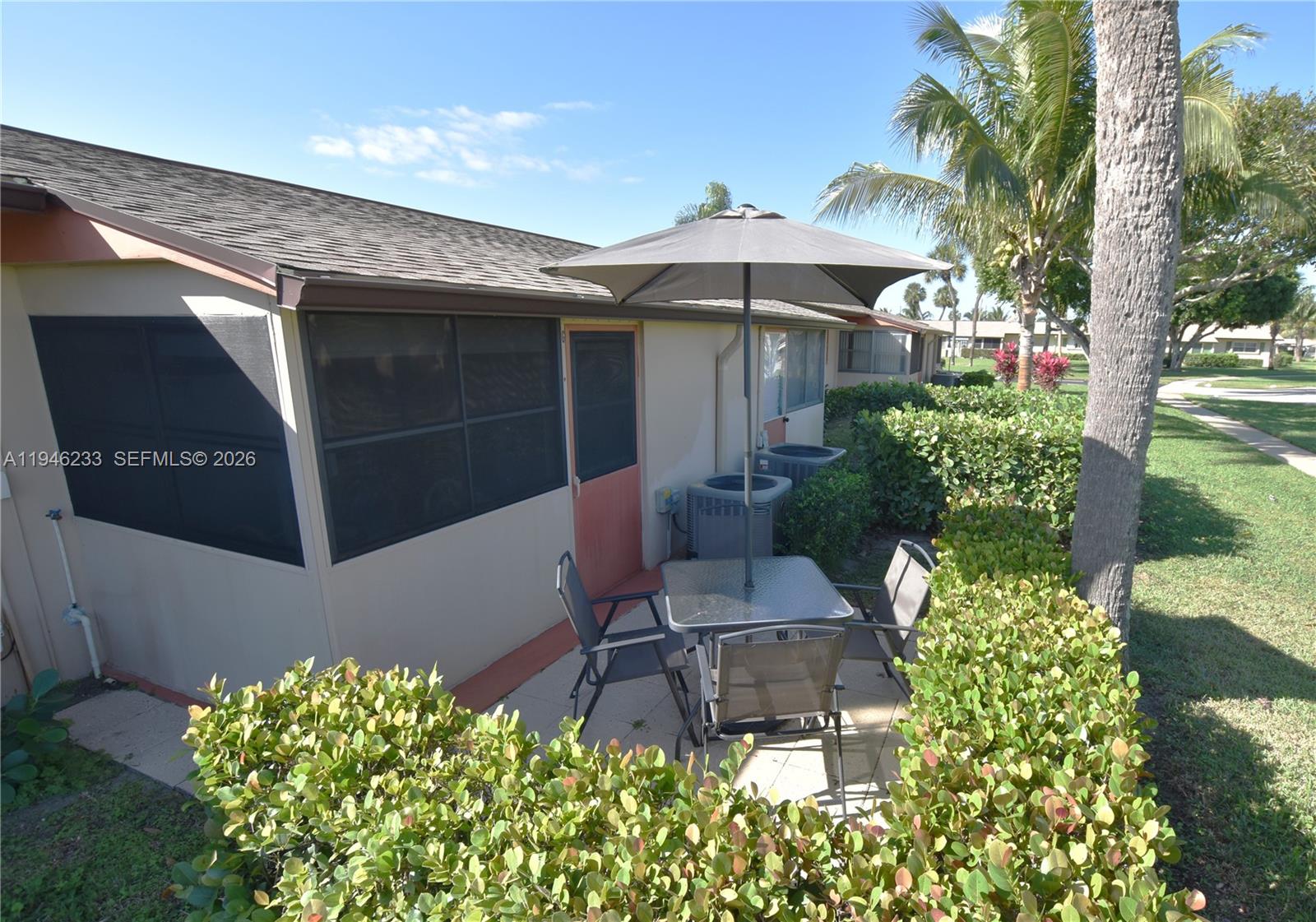 CRESTHAVEN VILLAS CONDO 1 - Residential