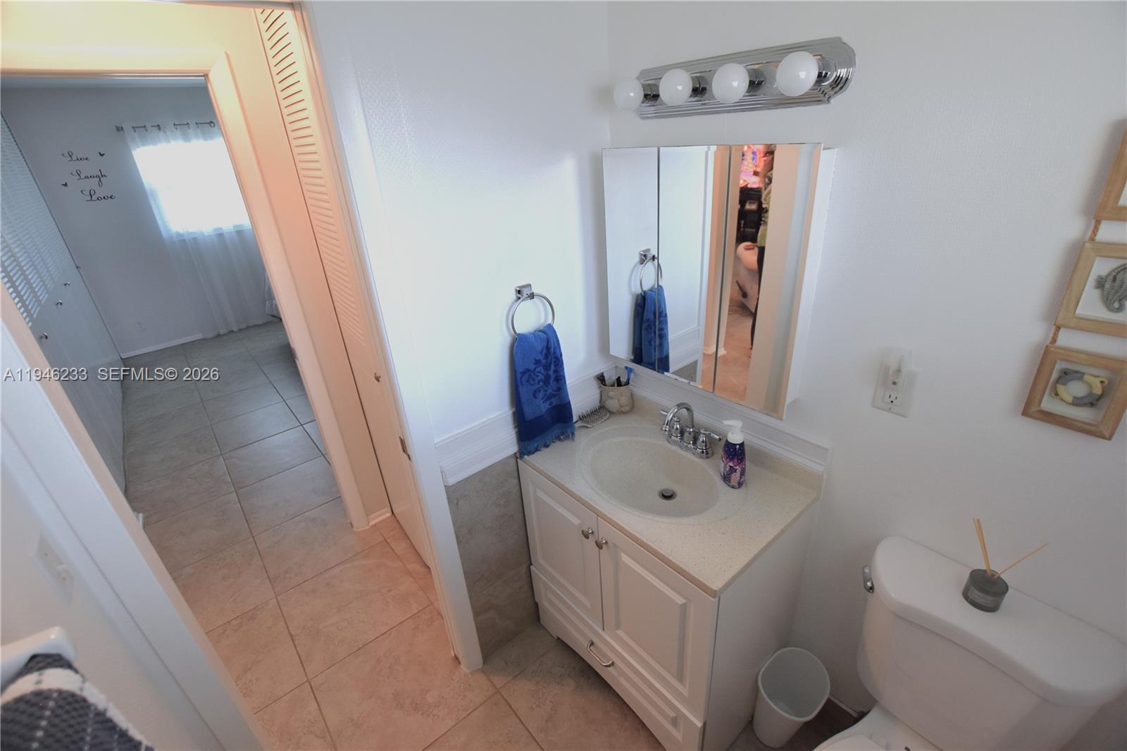 CRESTHAVEN VILLAS CONDO 1 - Residential