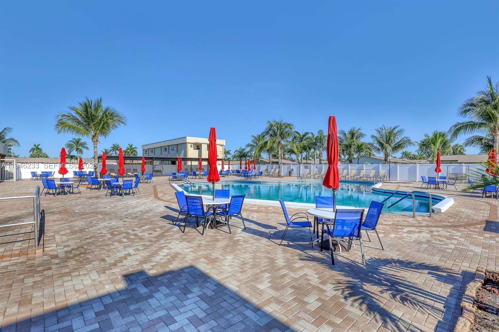 CRESTHAVEN VILLAS CONDO 1 - Residential