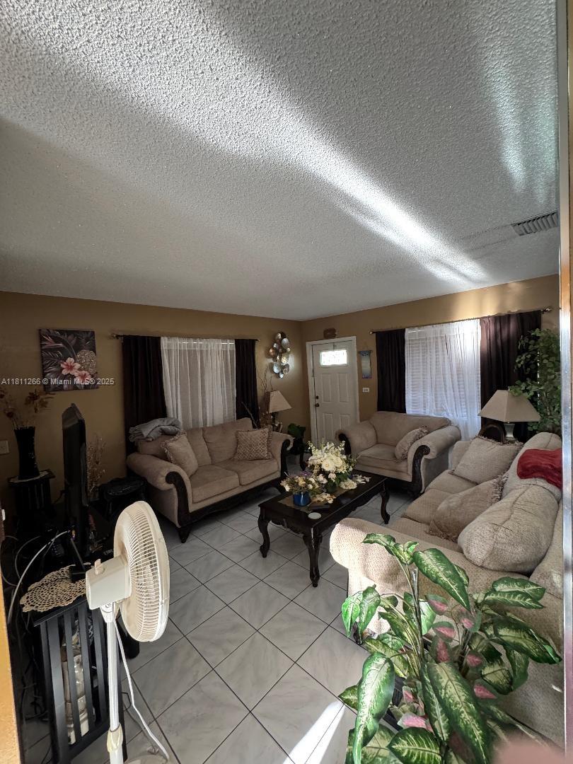 LAKE LUCERNE SEC 1 - Residential