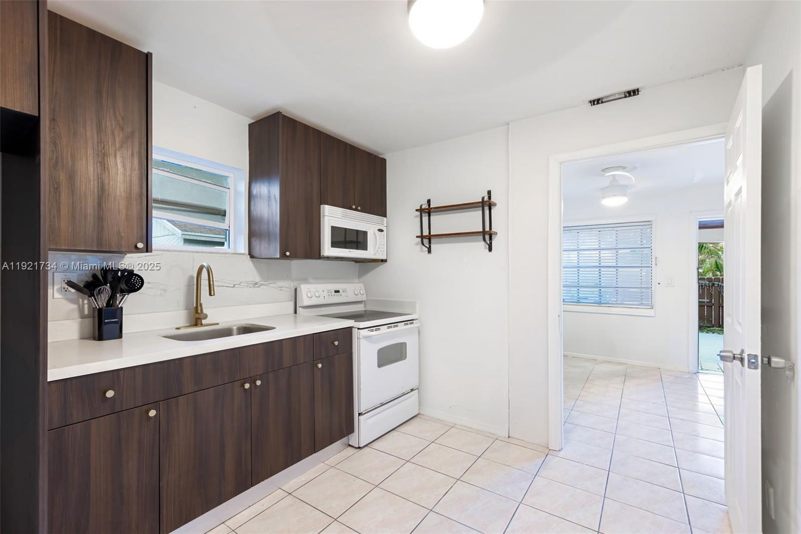 HALLANDALE BY THE SEA - Residential