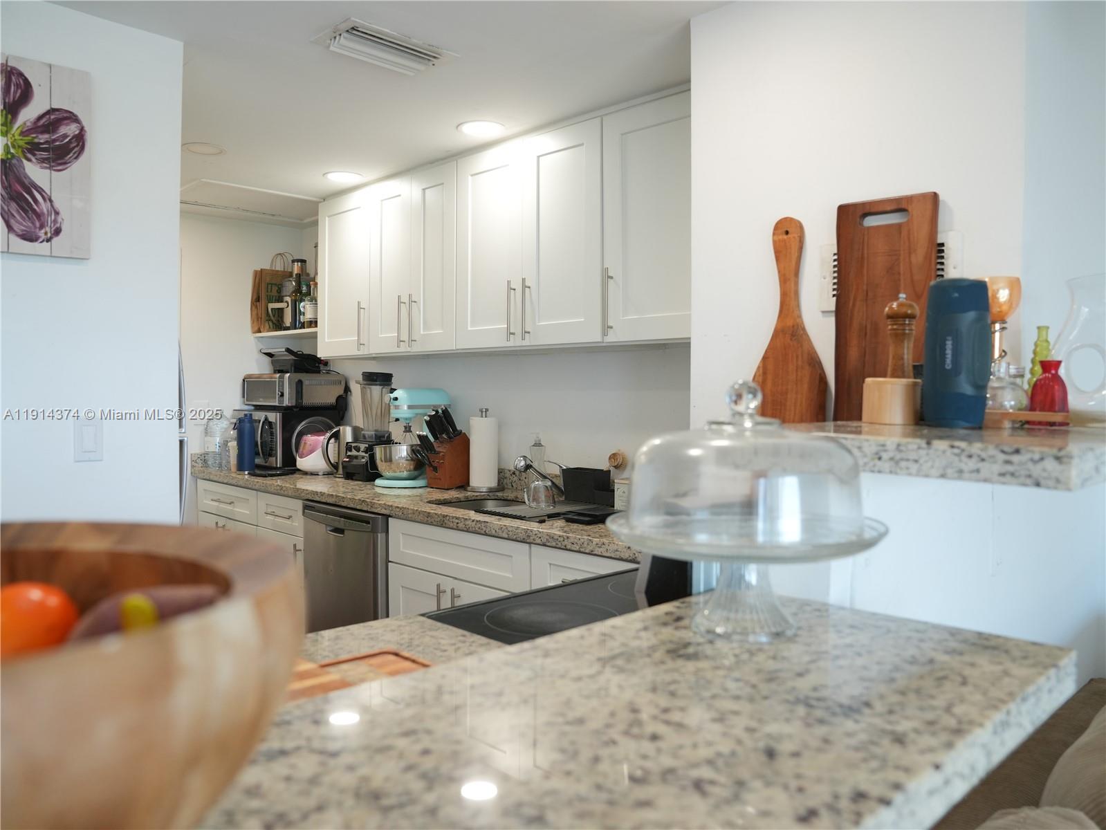 CLIPPER CONDO NO 1 - Residential Lease