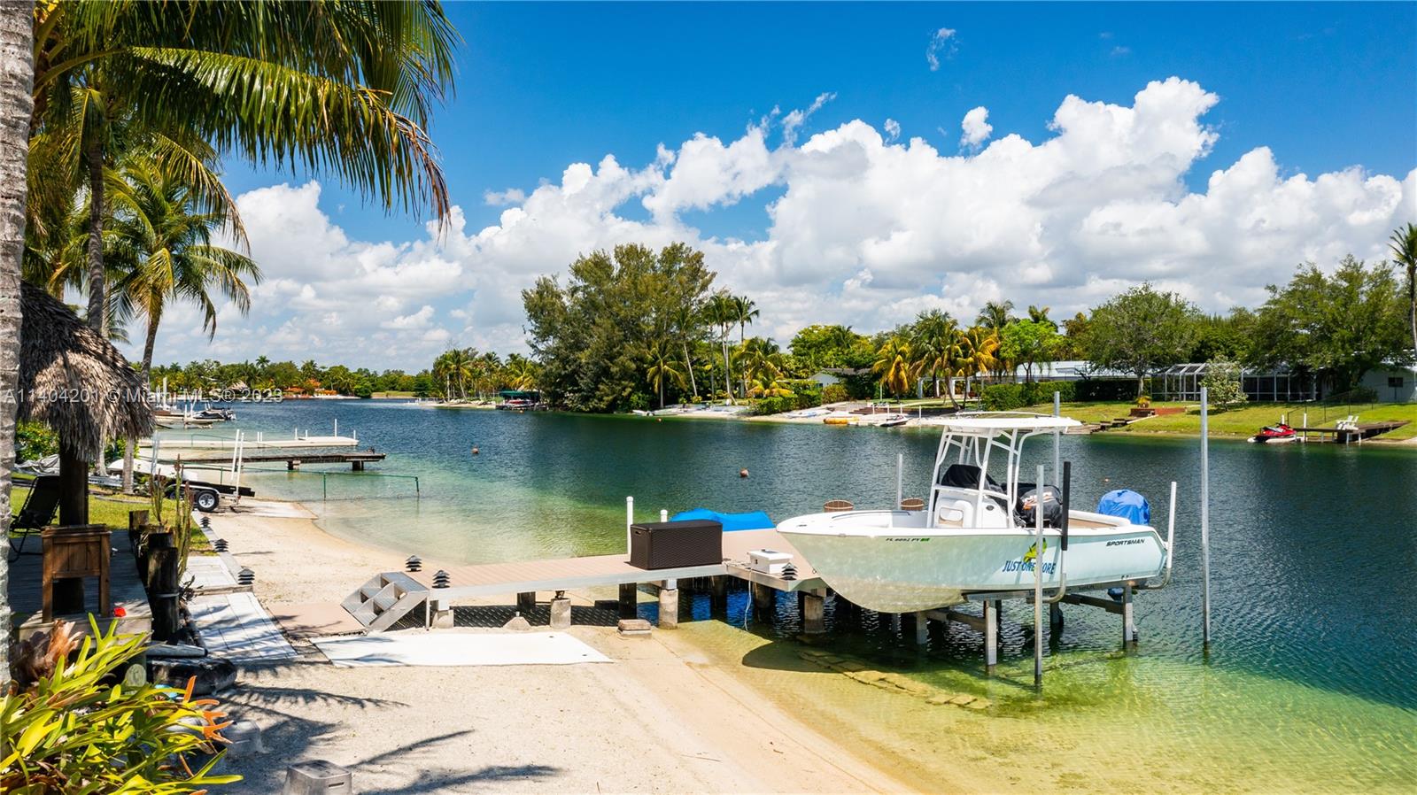 LAKESHORE SEC ONE - Residential