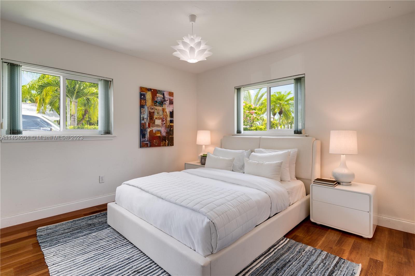 LAKESHORE SEC ONE - Residential