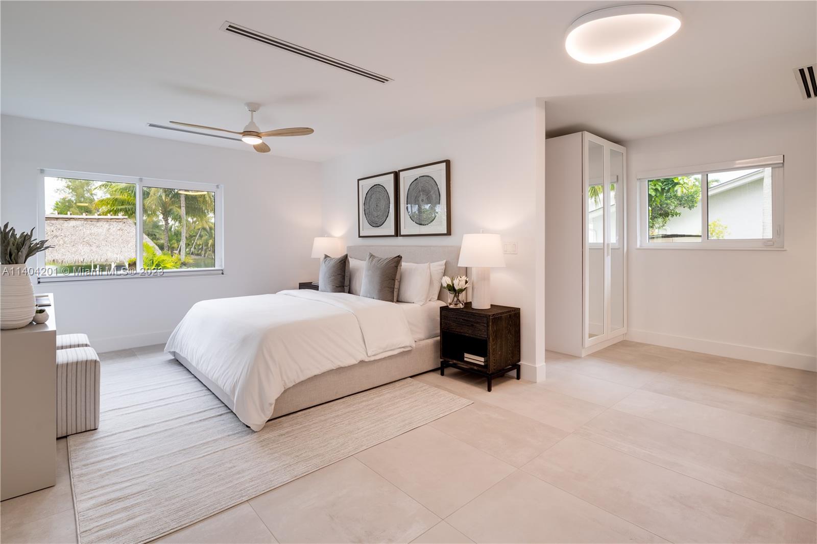 LAKESHORE SEC ONE - Residential