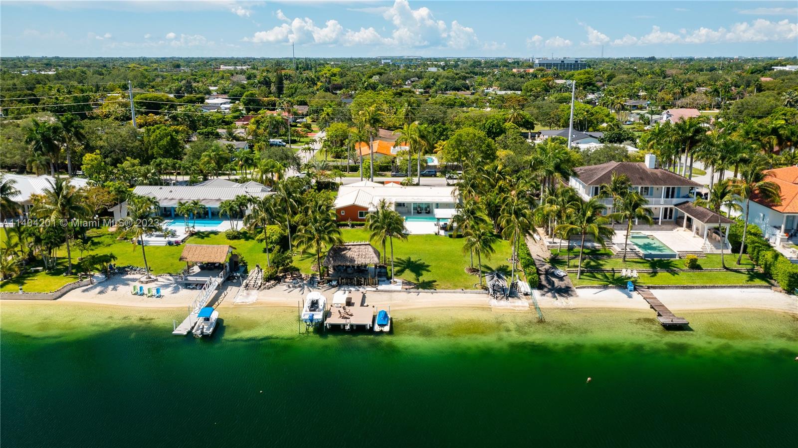 LAKESHORE SEC ONE - Residential