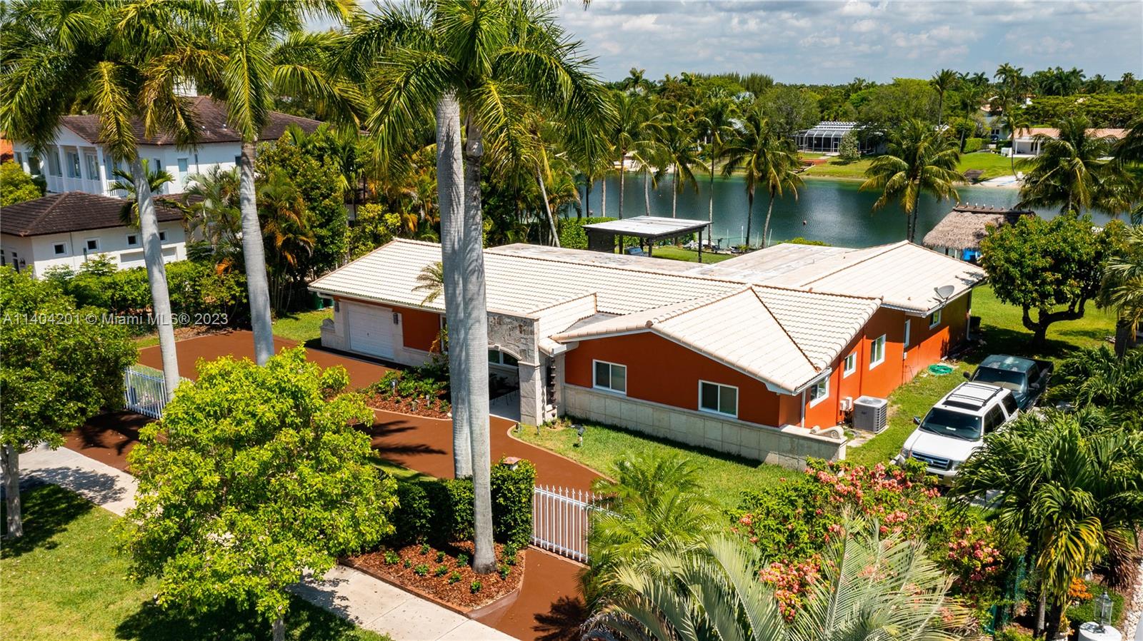 LAKESHORE SEC ONE - Residential