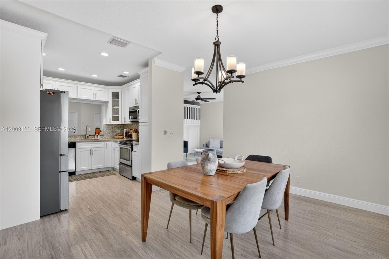 PEMBROKE SHORES - Residential