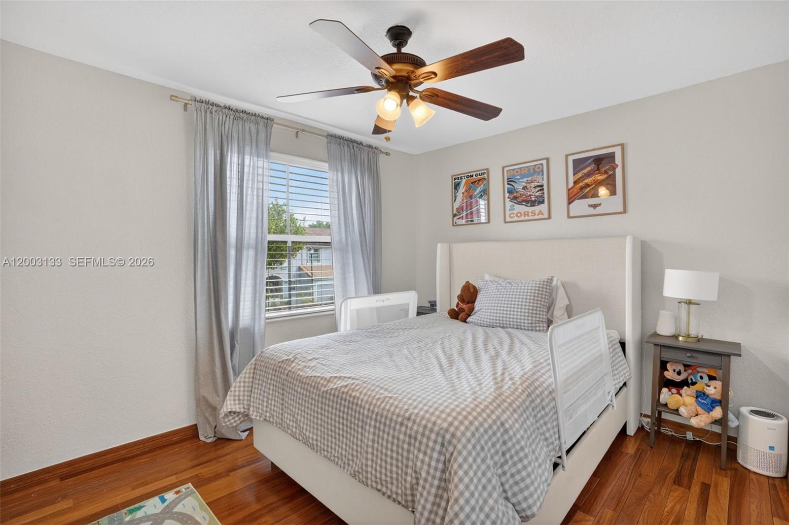 PEMBROKE SHORES - Residential