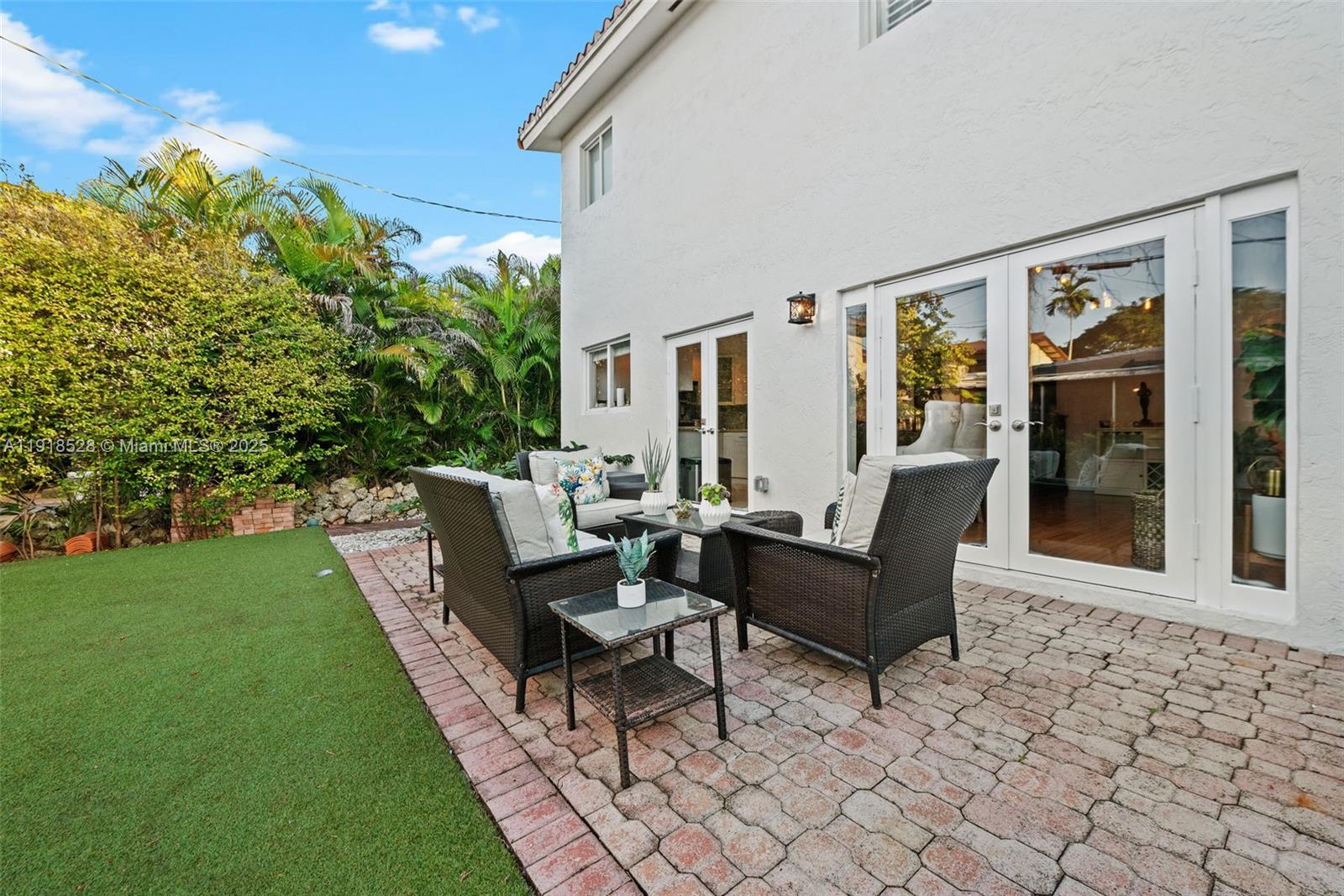 CORAL GABLES GRANADA SEC - Residential Lease