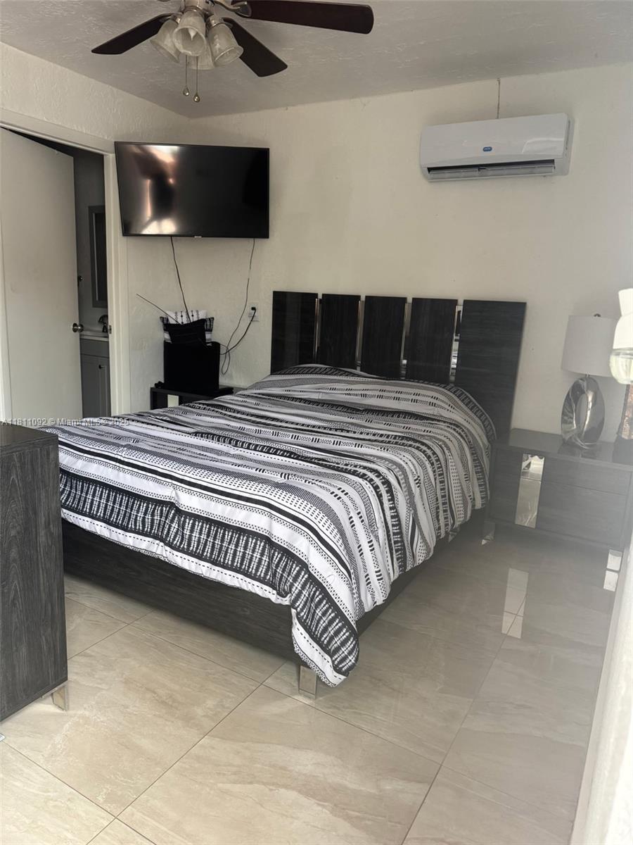 CAROL CITY 6TH ADDN - Residential