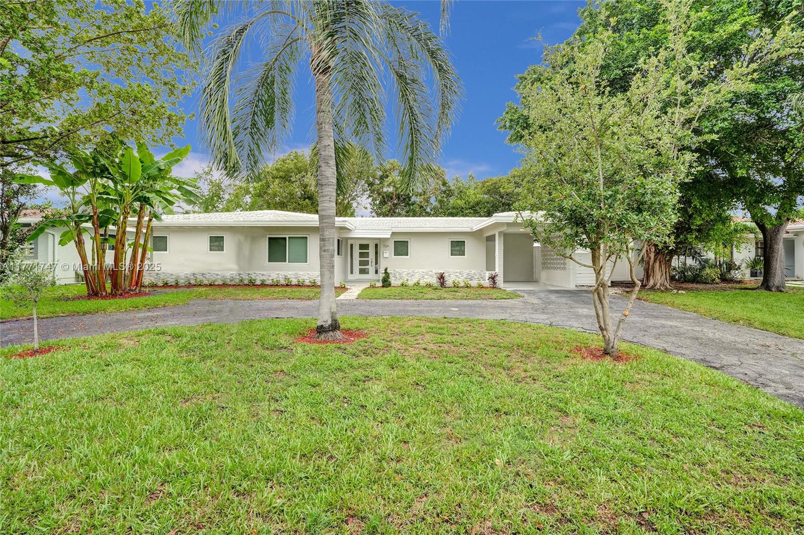 Property for Sale at 709 Ne 25th Ave, Pompano Beach, Broward County, Florida - Bedrooms: 4 
Bathrooms: 2  - $699,900