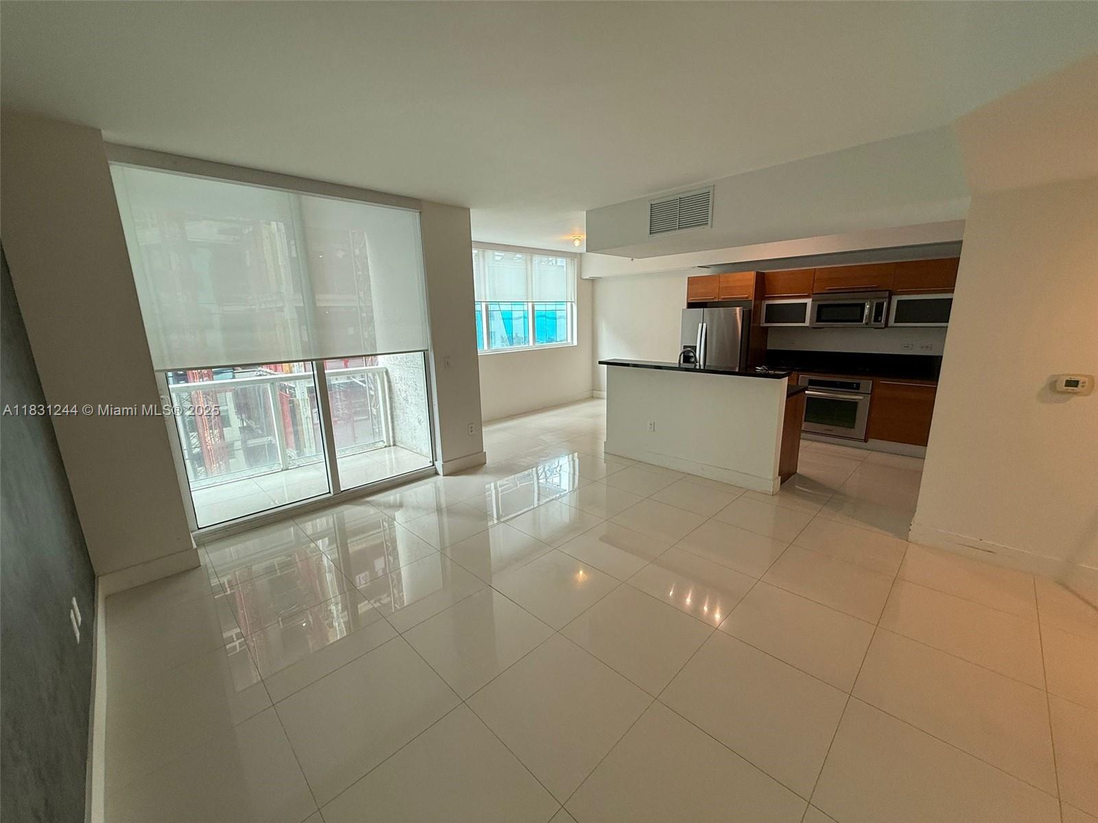 244 Biscayne Blvd 908