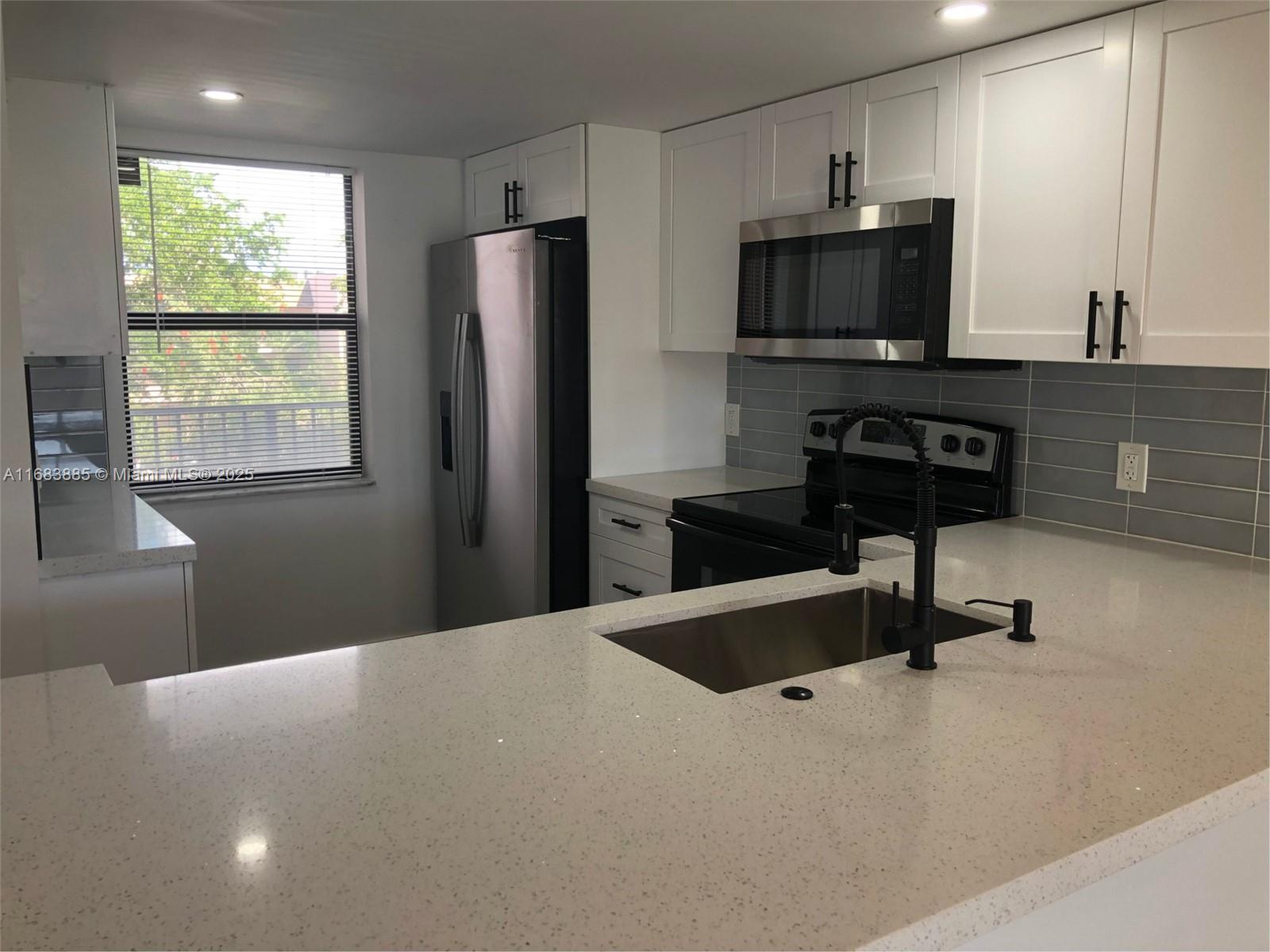 Property for Sale at 2748 Nw 104th Ave 310, Sunrise, Miami-Dade County, Florida - Bedrooms: 2 
Bathrooms: 2  - $164,500