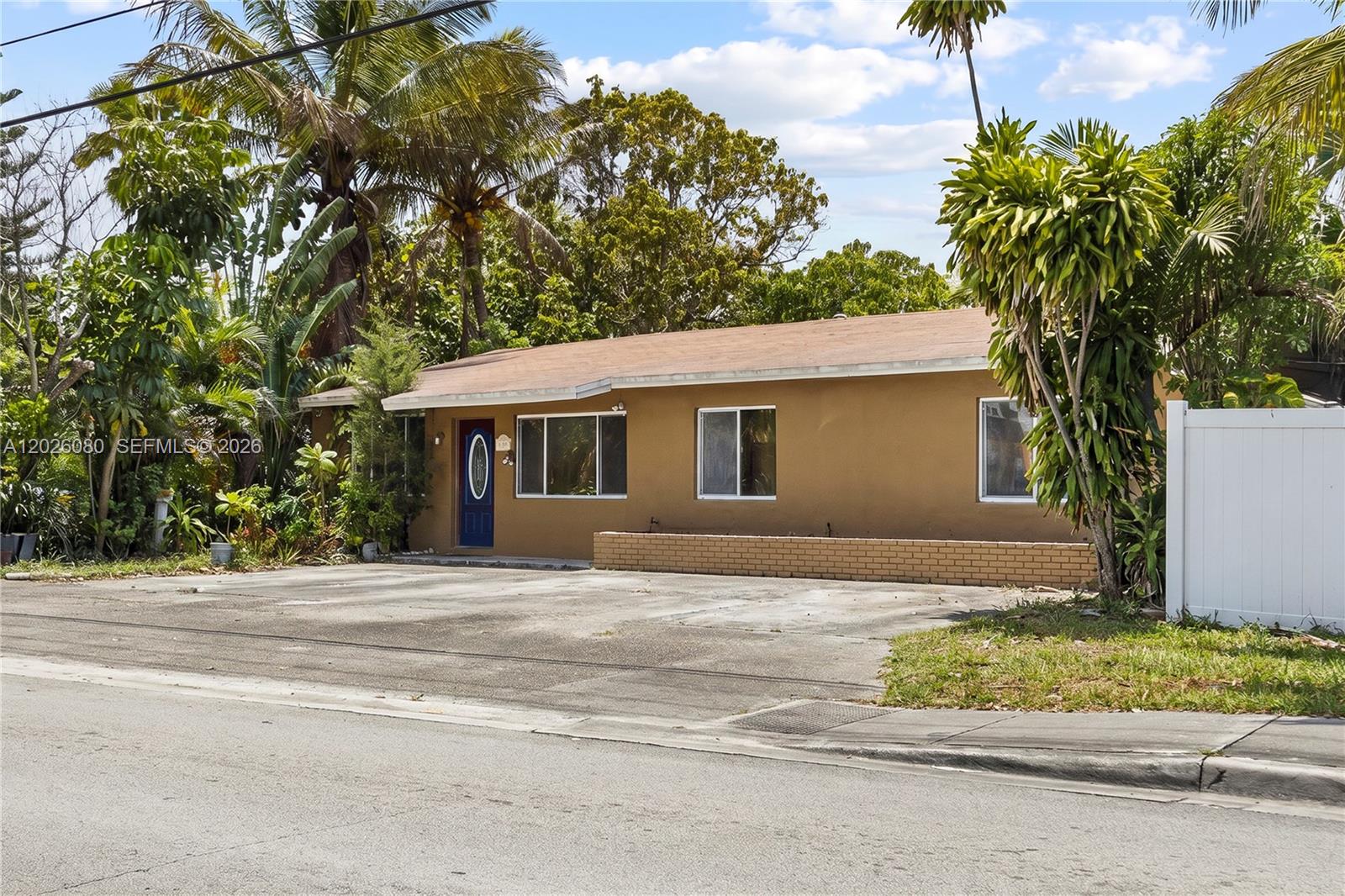 1975 SW 41st Ave