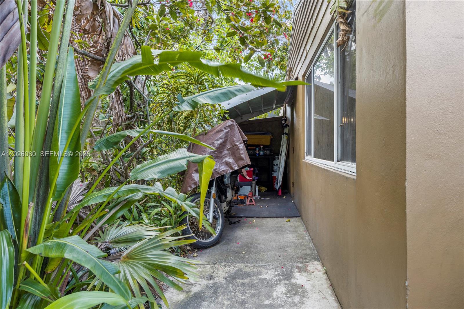 1975 SW 41st Ave