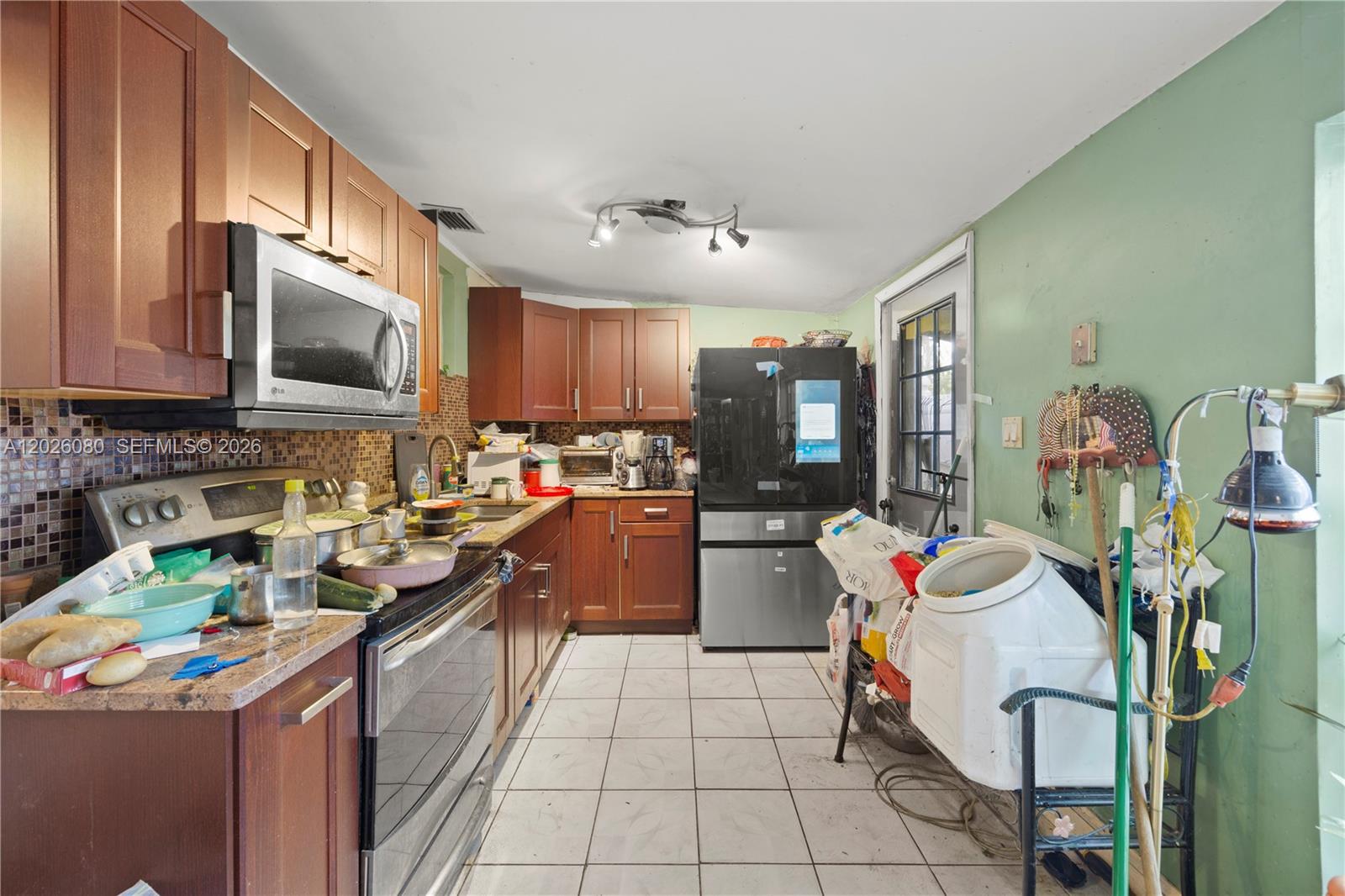 FLORAL HEIGHTS - Residential