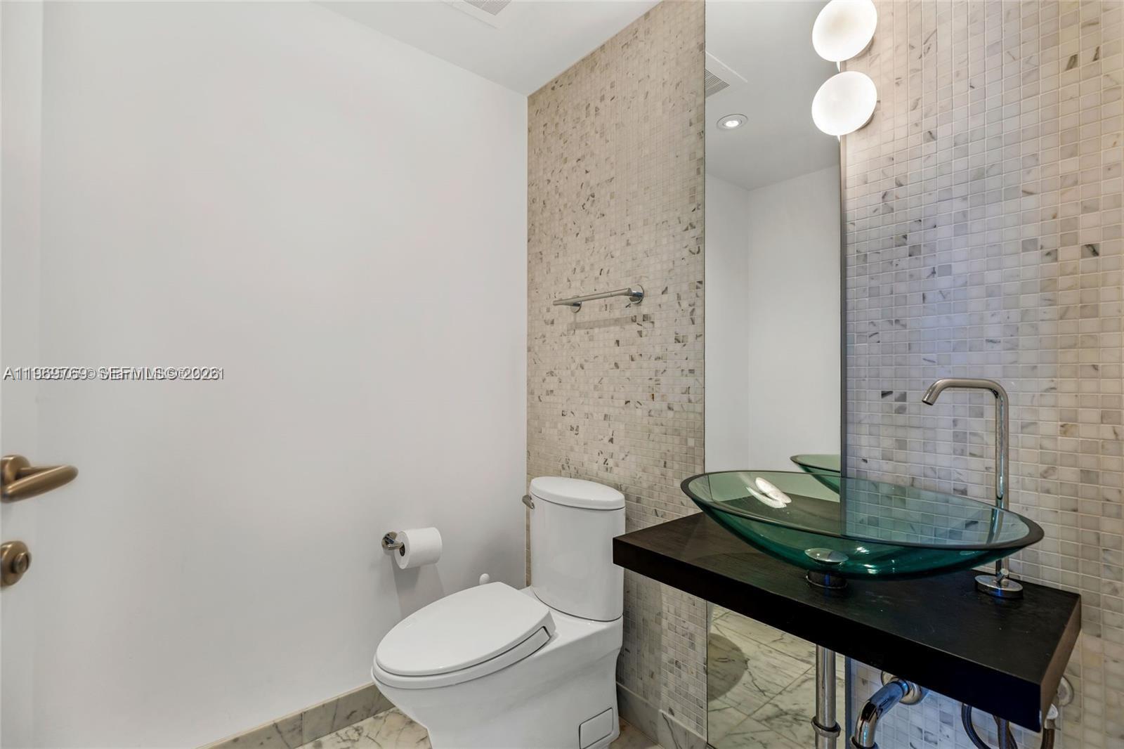 200 Biscayne Boulevard Way 3913