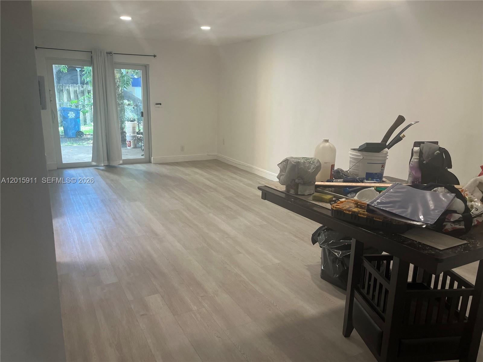 SUNRISE TOWNE PREFERRED 4 - Residential